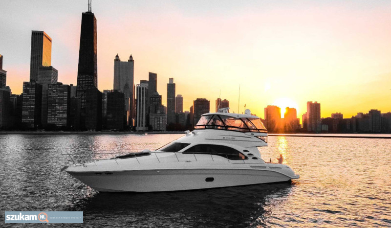 Zdjęcia przypisane do ogłoszeniaExclusive Charter Yacht offers private yacht rentals Chicago  w kategorii Wypożyczalnie