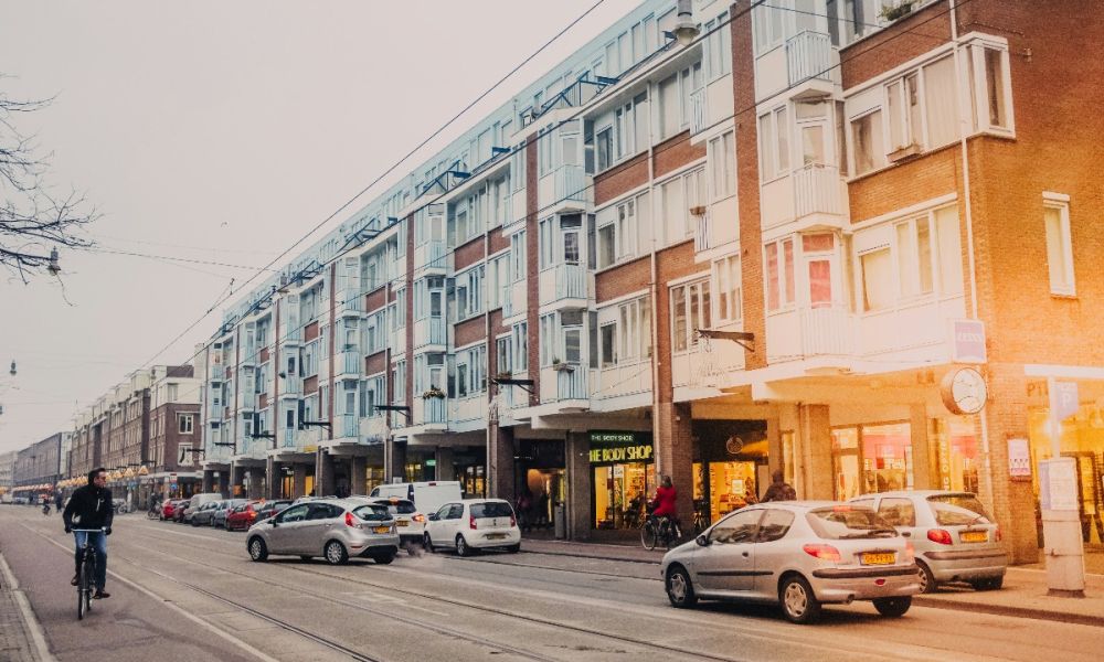 Unikalne przepisy drogowe, które mogą różnić się od tych obowiązujących w innych krajach